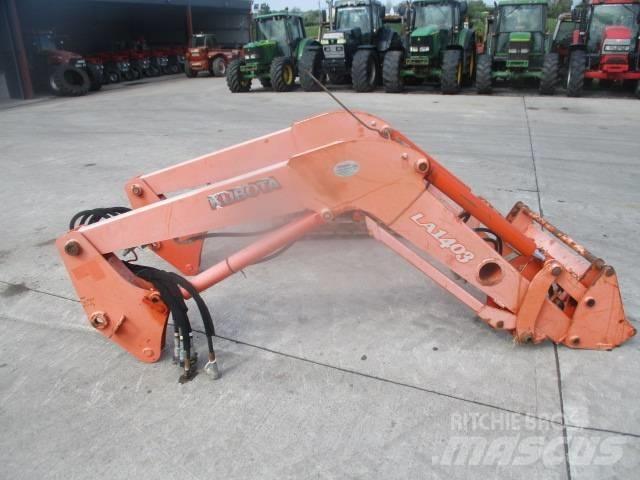 Kubota LA1403 Loader الجرارات