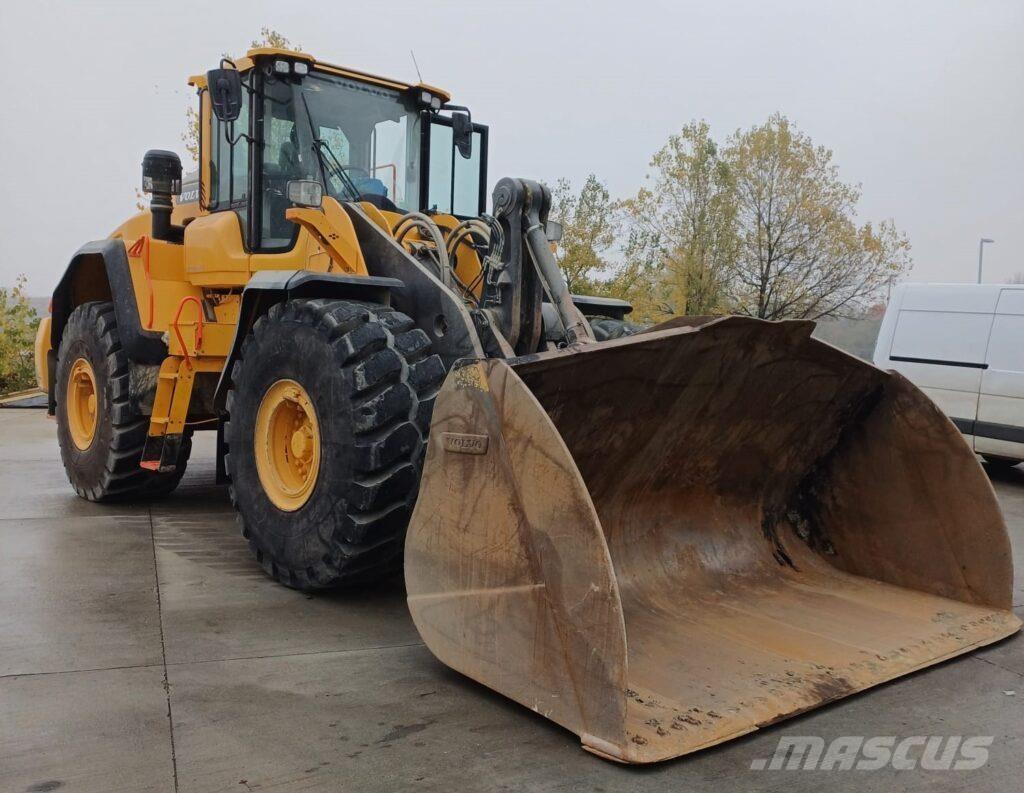Volvo L180H لوادر بعجل
