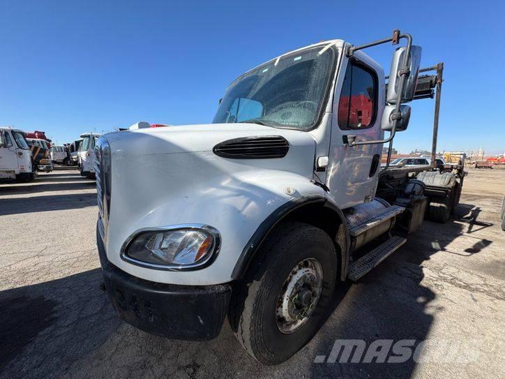 Freightliner M2 شاحنات قابلة للفك