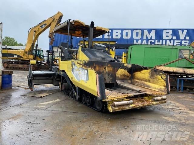 CAT AP 655 D معدات السفلتة