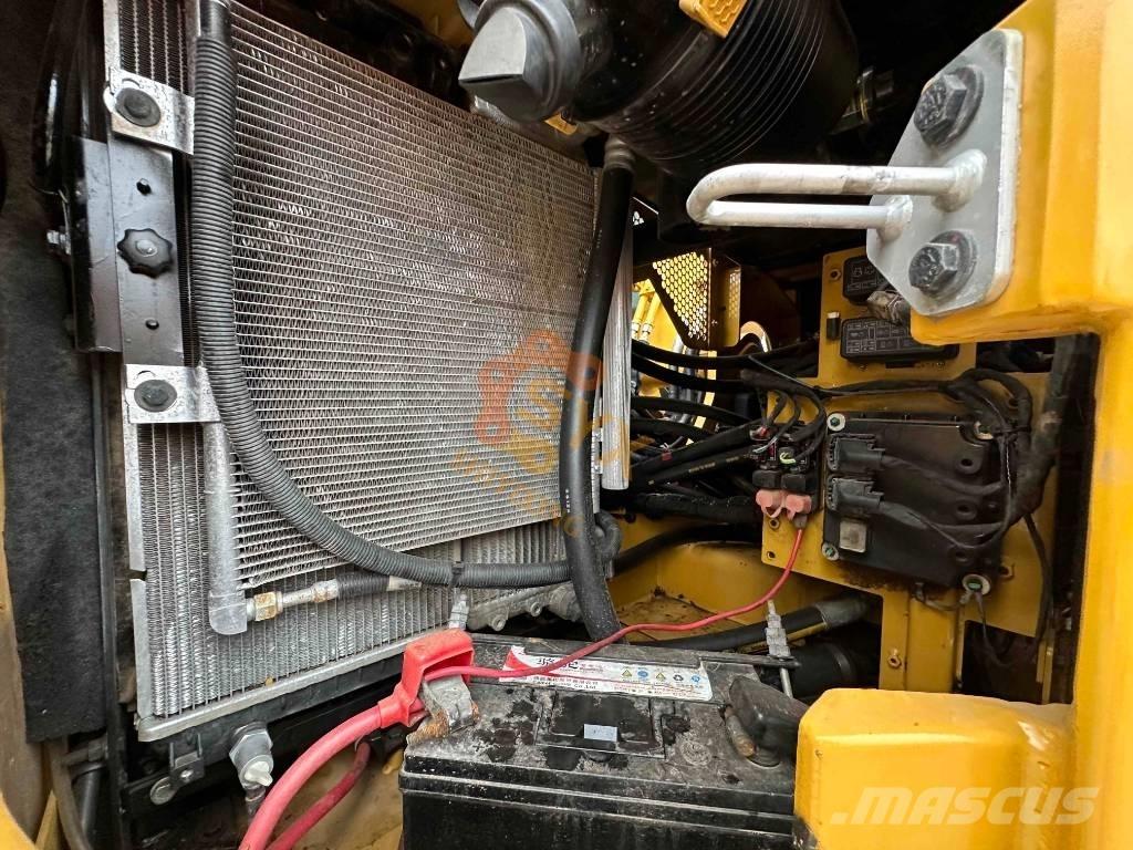 CAT 310 حفارات صغيرة أقل من 7 طن (حفارات صغيرة)