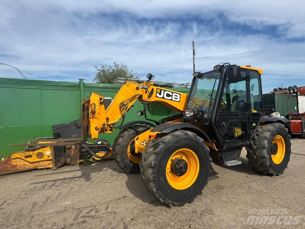 JCB 526-56 Agri معدات مناولة لأغراض الزراعة