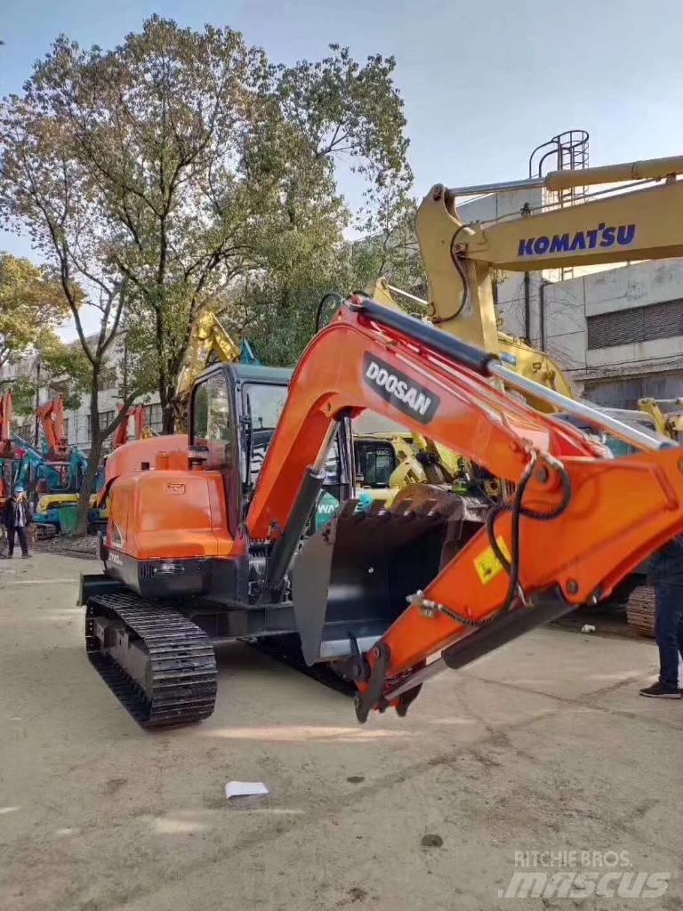 Doosan DX 60-9C حفارات زحافة
