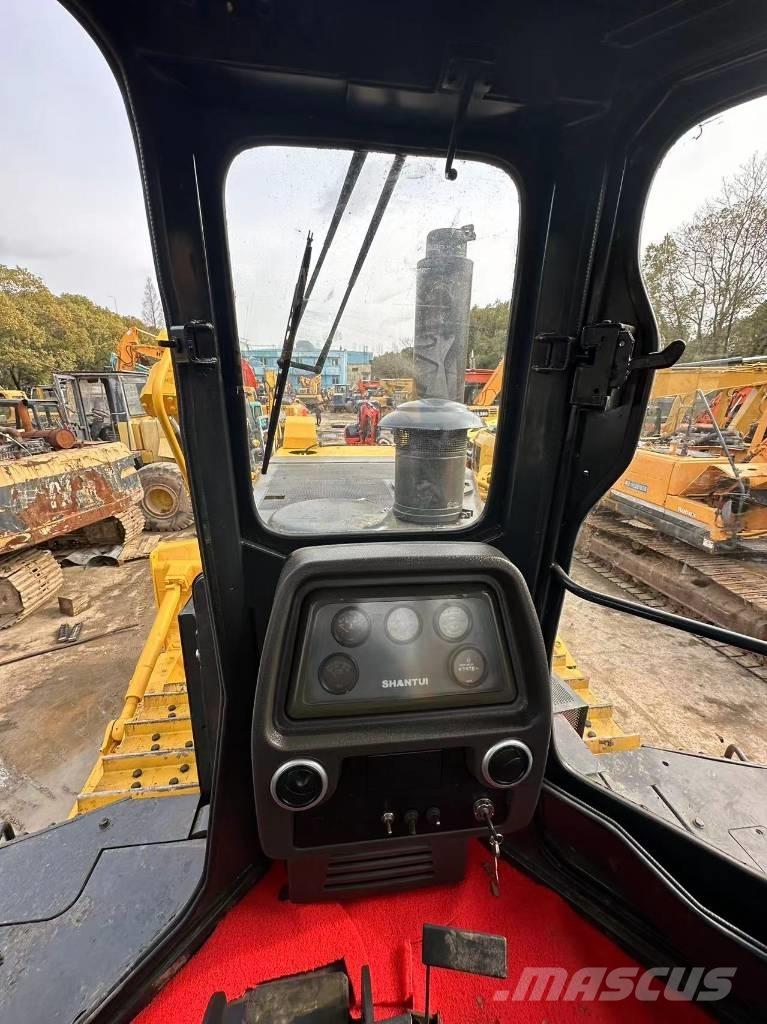Shantui SD 32 حفارات زحافة