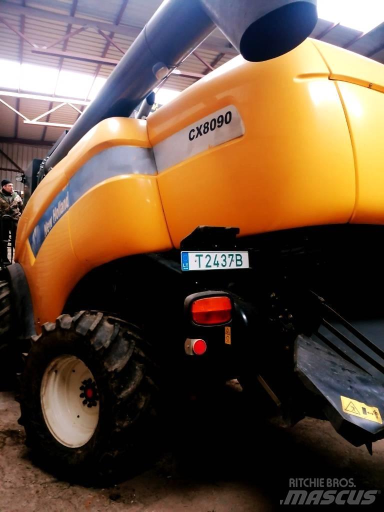 New Holland CX 8090 حصادات
