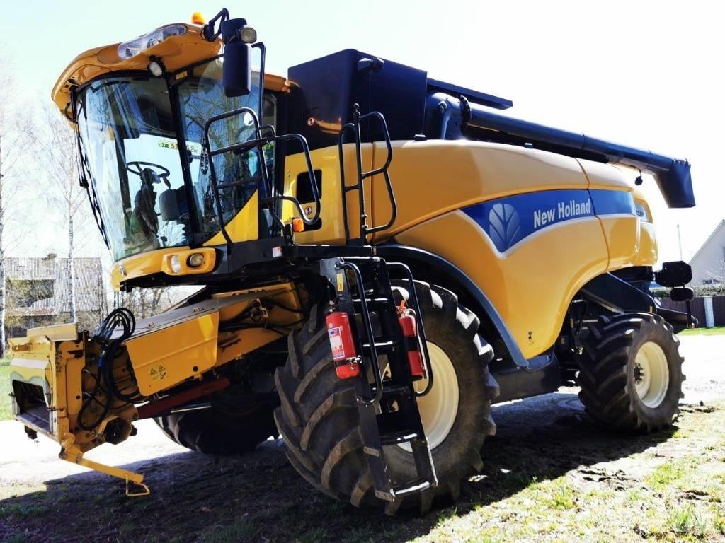 New Holland CX 8090 حصادات