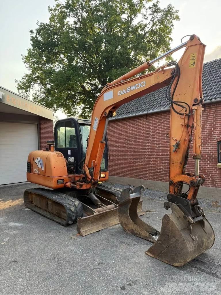 Daewoo 55-V حفارات صغيرة أقل من 7 طن (حفارات صغيرة)