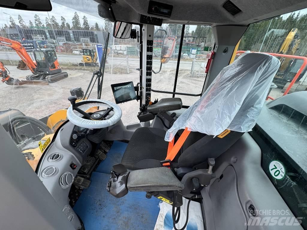 Volvo L 180 H لوادر بعجل