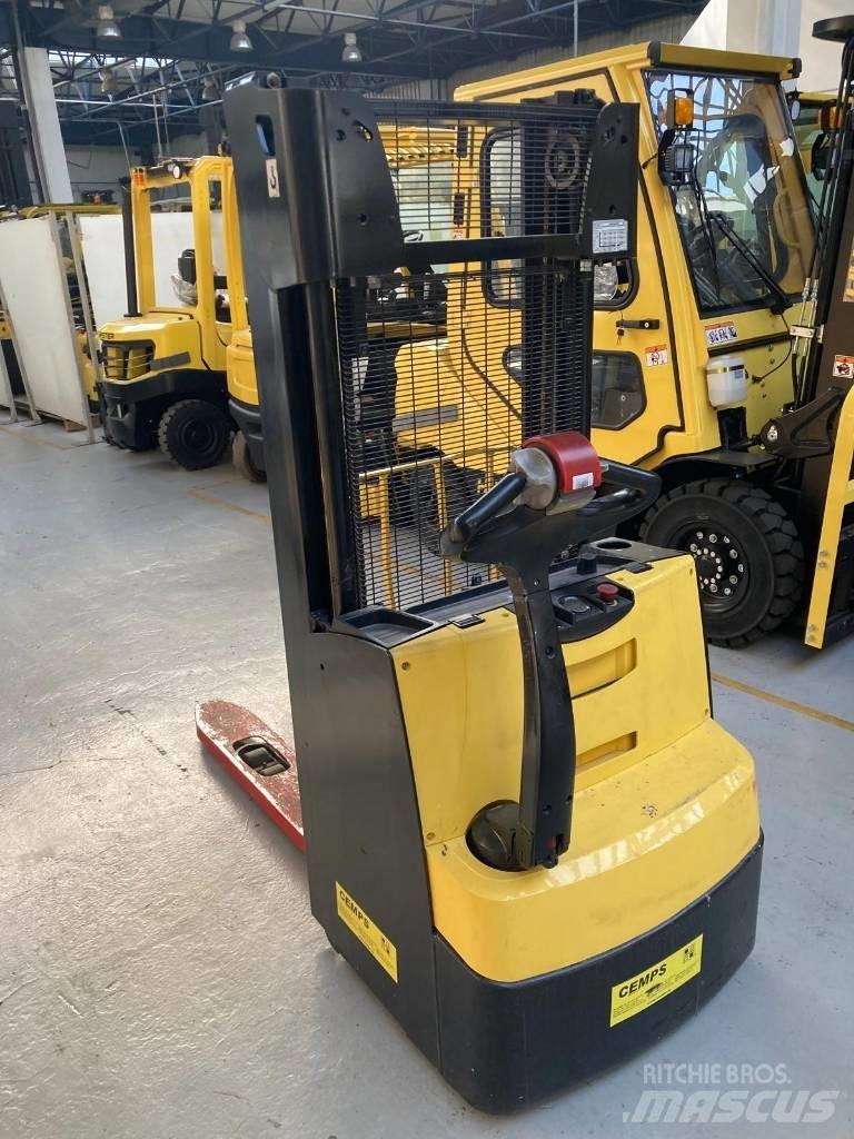 Hyster S1.2 معدات التكديس الجوالة