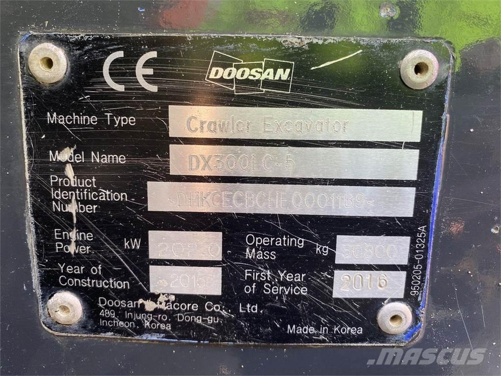 Doosan DX300LC-5 حفارات زحافة