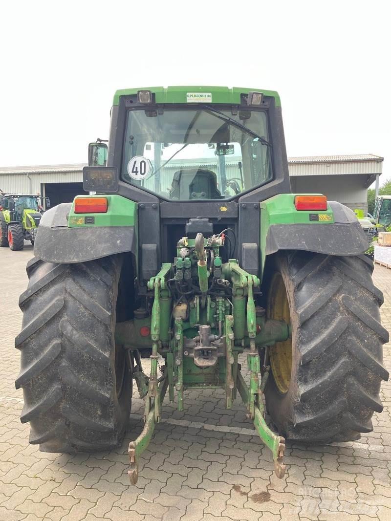 John Deere 6810 الجرارات