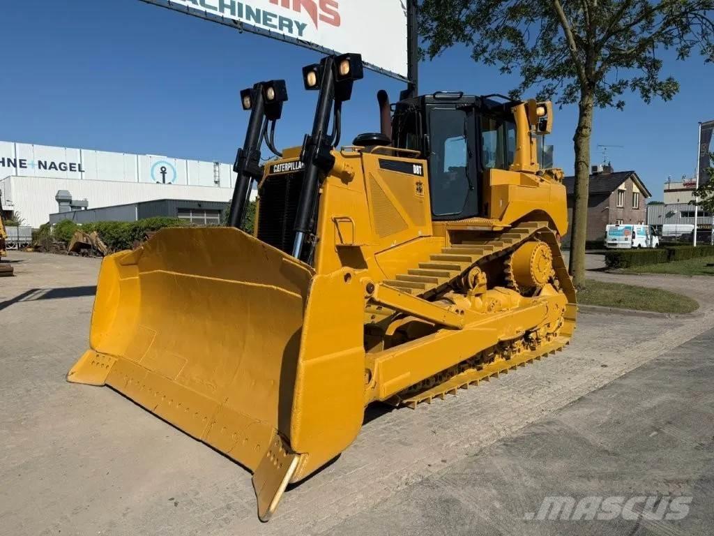 CAT D8T (D8R) بلدوزرات مجنزرة