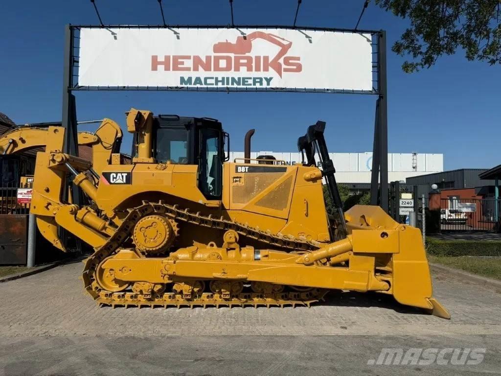 CAT D8T (D8R) بلدوزرات مجنزرة