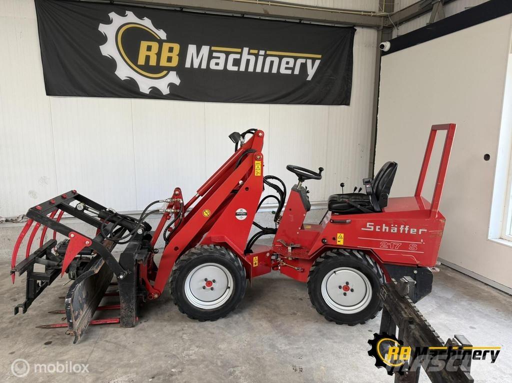 Schäffer 217 S لوادر بعجل