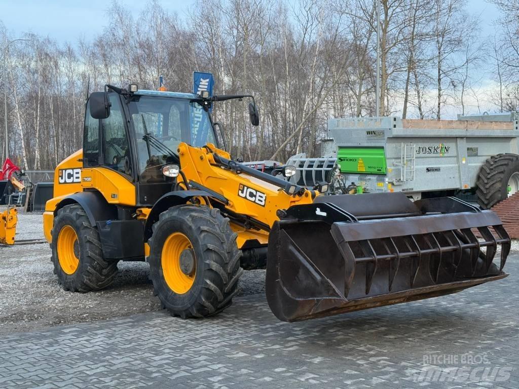 JCB TM 320 معدات مناولة لأغراض الزراعة