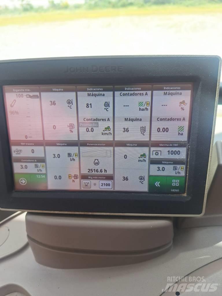 John Deere 6155 R الجرارات
