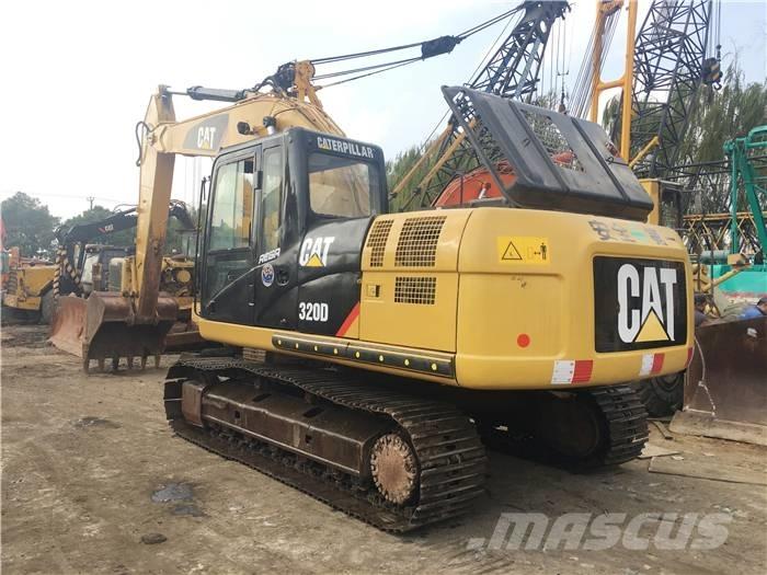 CAT 320 D2 L حفارات زحافة