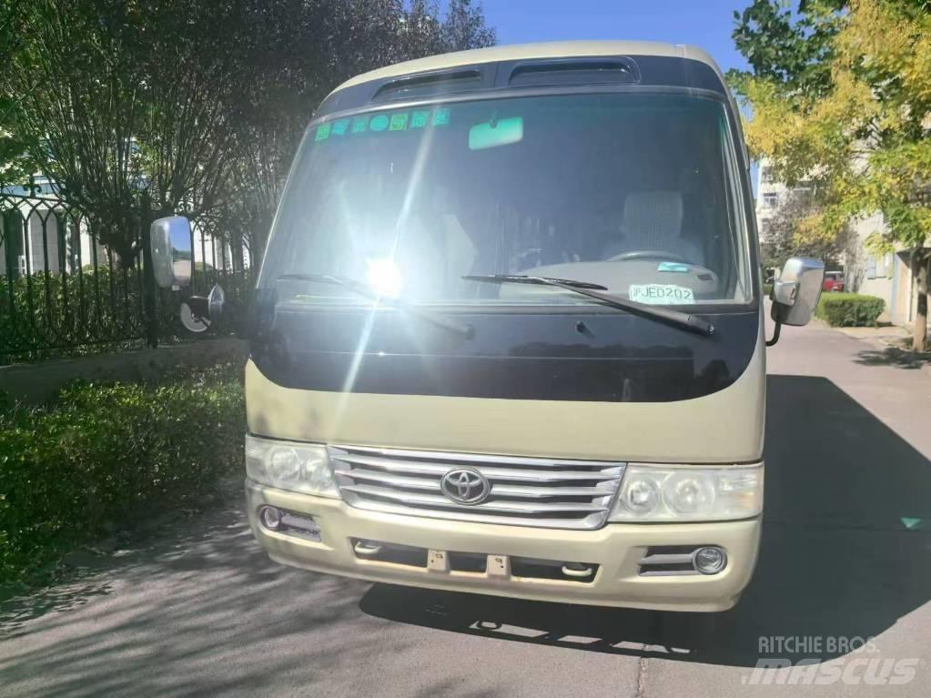 Toyota Coaster حافلة داخل المدينة