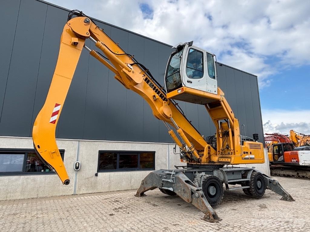 Liebherr A 904 C مناولات المخلفات / مناولات صناعية