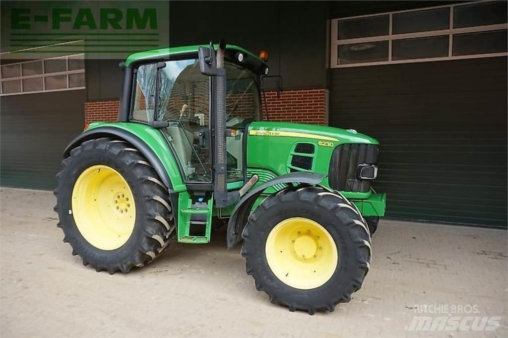 John Deere 6230 الجرارات