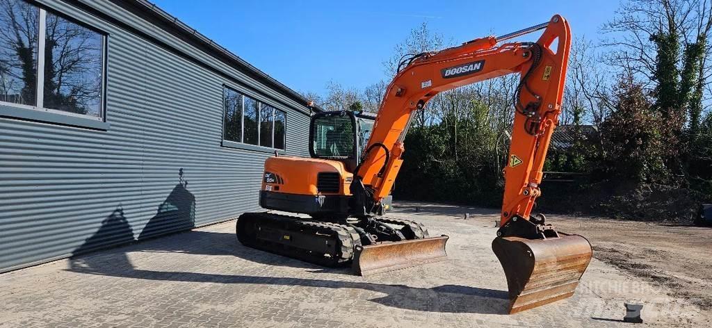 Doosan DX 85r -3 حفارات وسط 7 طن - 12 طن