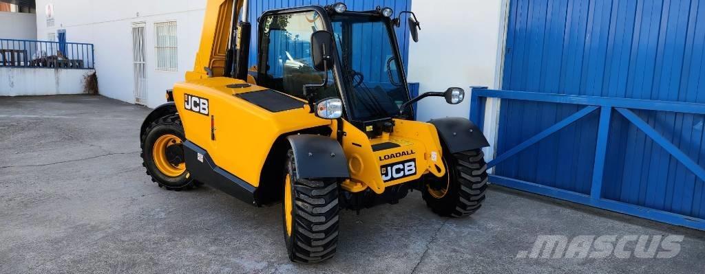 JCB 525-60 مناولات متداخلة
