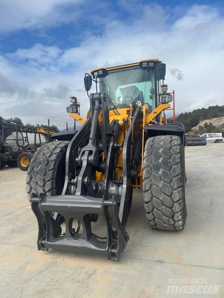 Volvo L 110 H لوادر بعجل