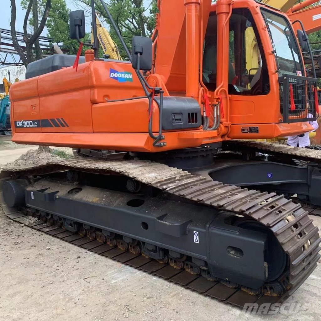 Doosan dx300 حفارات زحافة