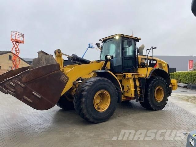 CAT 966 M لوادر بعجل