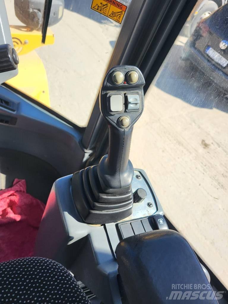 Volvo L 30 G لوادر بعجل