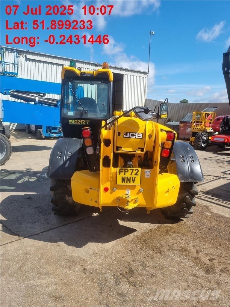JCB 540-140 مناولات متداخلة