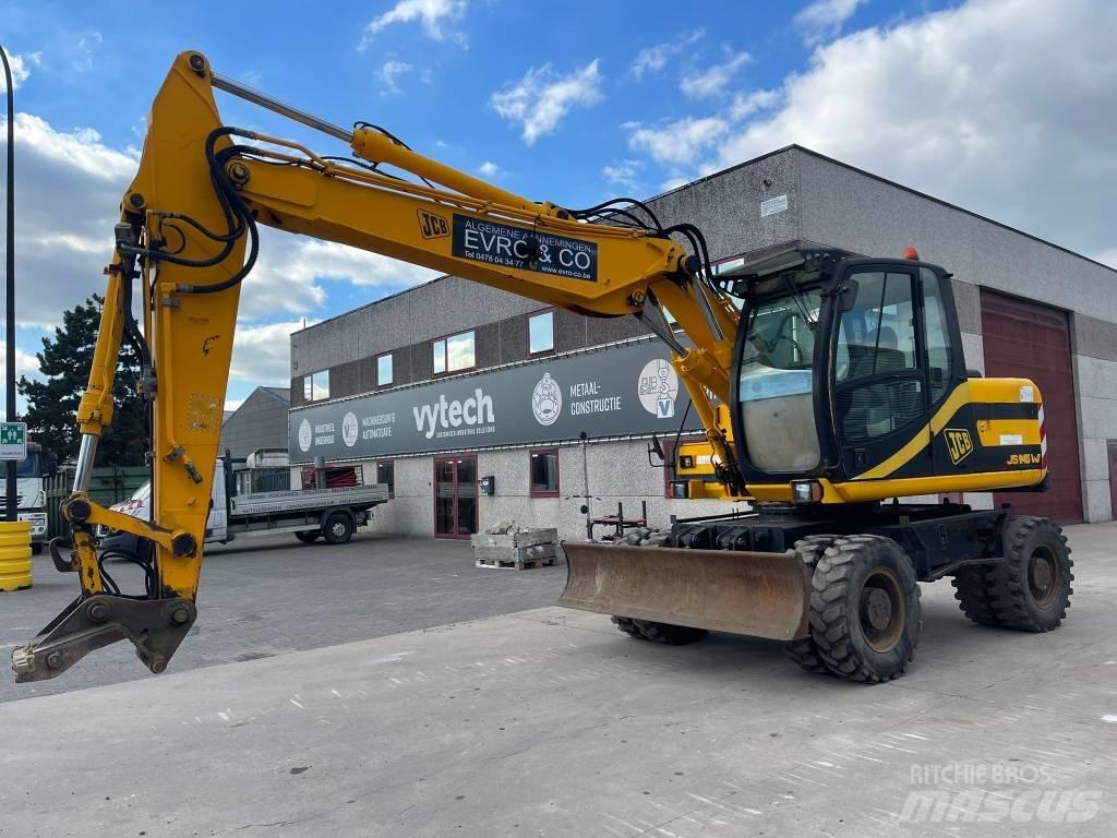JCB JS 145 W حفارات بعجل