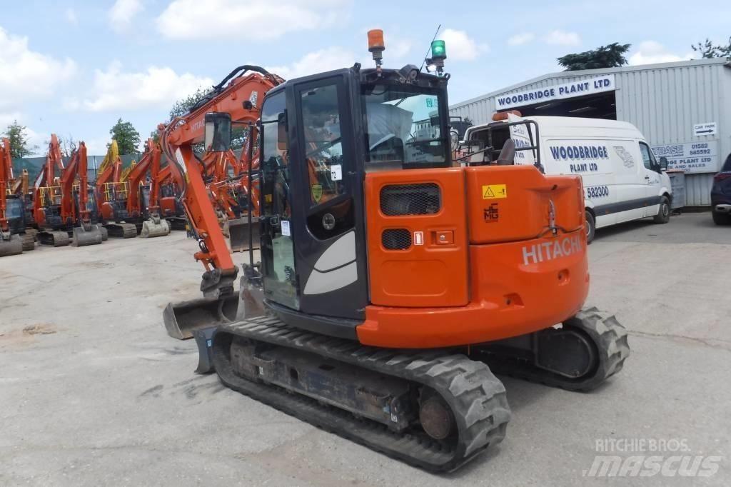 Hitachi ZX 85 US B-6 حفارات وسط 7 طن - 12 طن