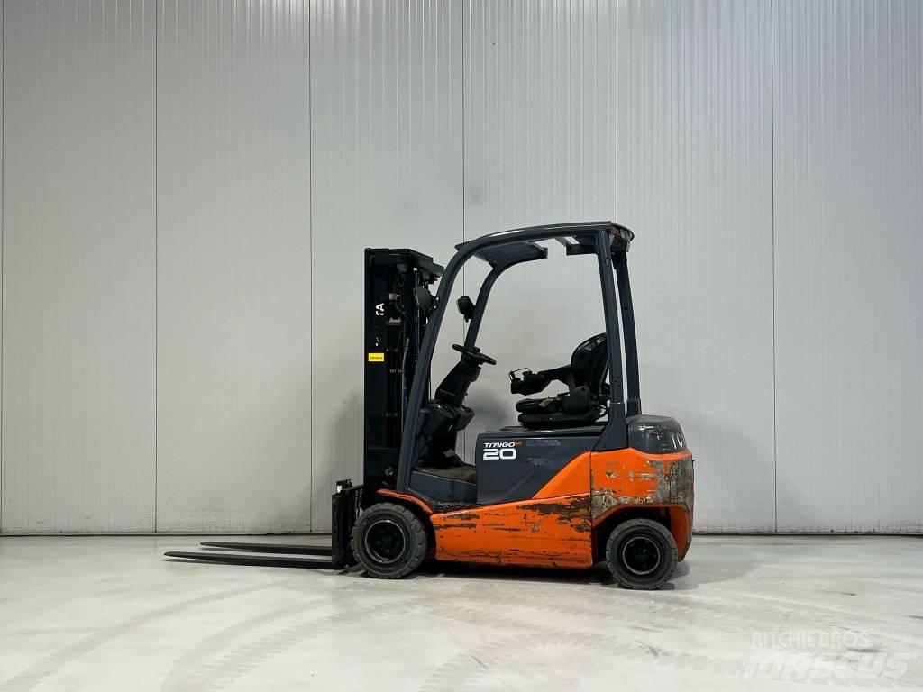 Toyota 8FBMK20T شاحنات ذات رافعات شوكية تعمل بالكهرباء