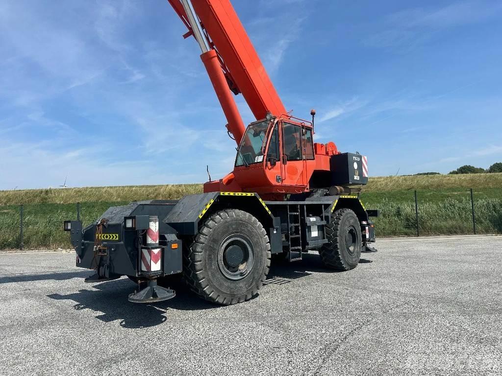 Terex A600 رافعات الطرق الوعرة