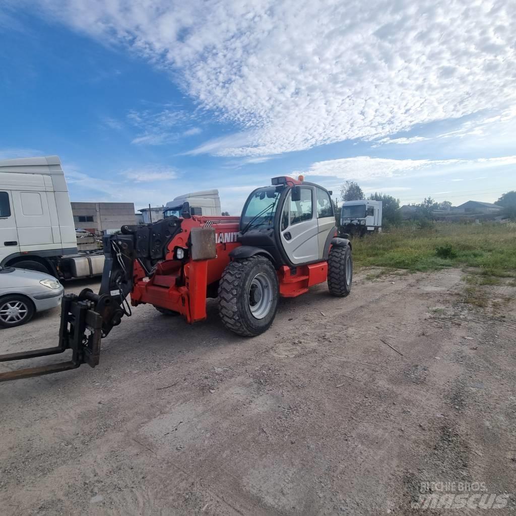 Manitou 1840 مناولات متداخلة