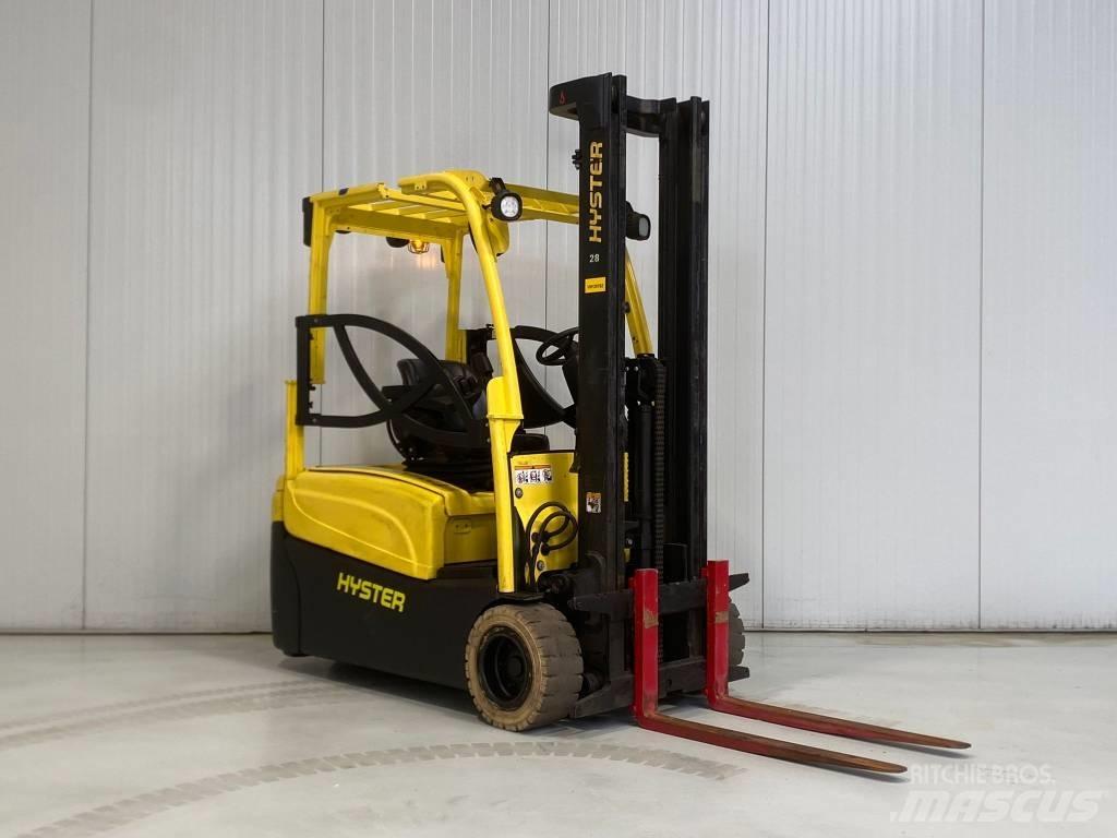 Hyster J2.0XNT lwb شاحنات ذات رافعات شوكية تعمل بالكهرباء