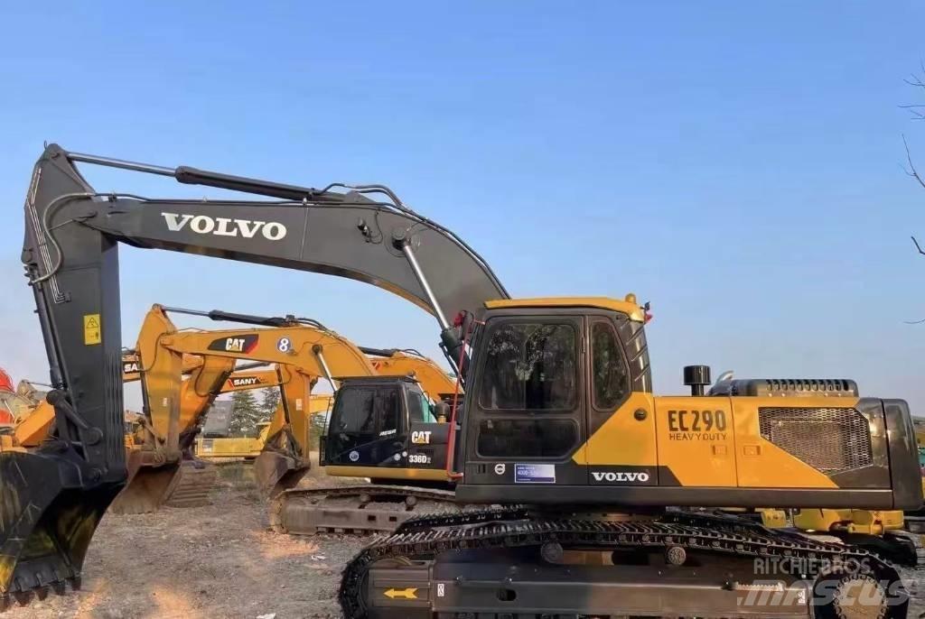 Volvo 290 حفارات زحافة