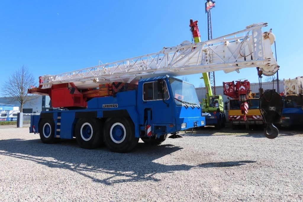 Liebherr LTM 1050-1 رافعات صالحة لكل أنواع الطرق