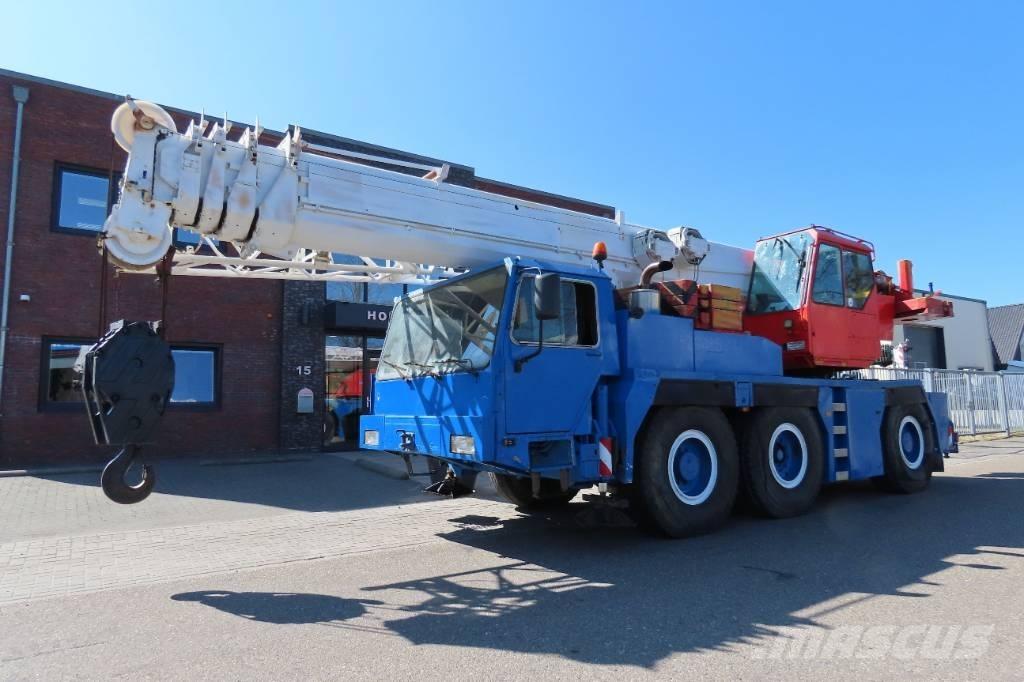 Liebherr LTM 1050-1 رافعات صالحة لكل أنواع الطرق