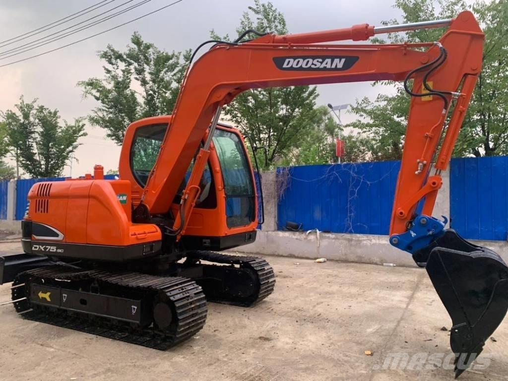 Doosan DX 75-9 C حفارات وسط 7 طن - 12 طن