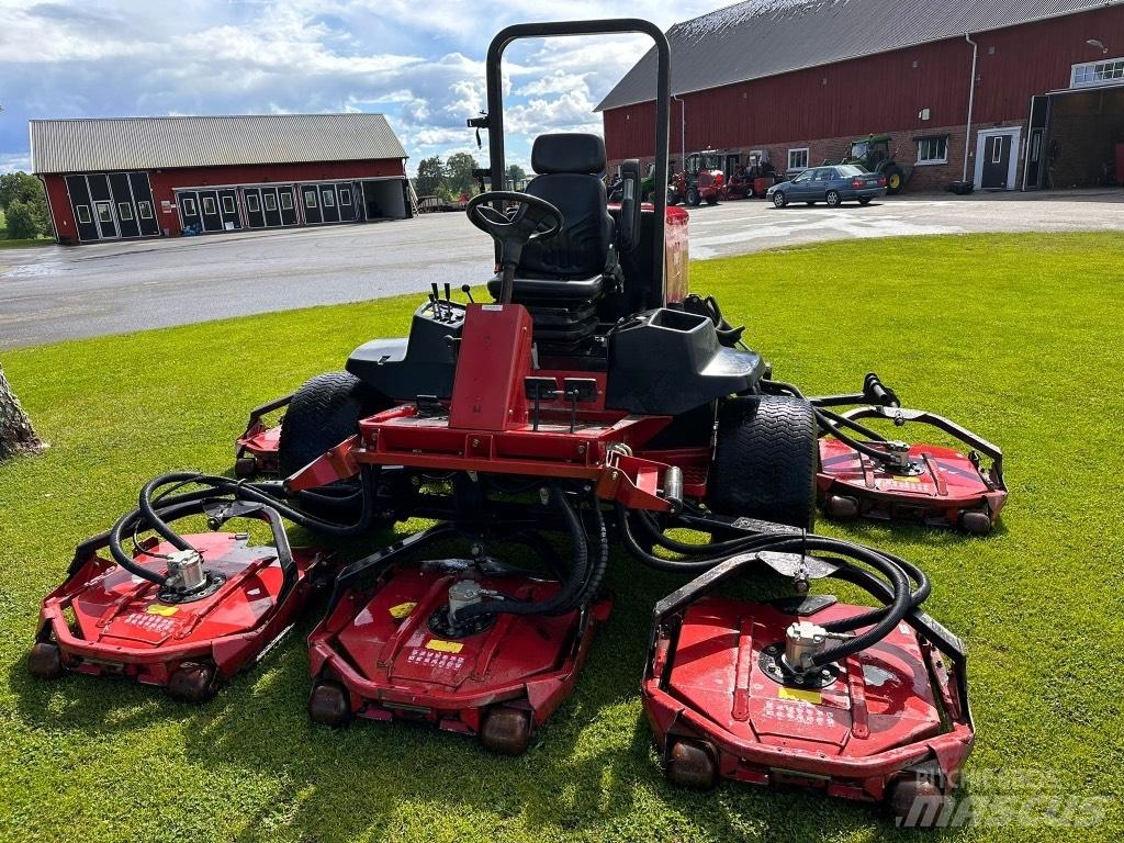 Toro 4700 ركوب الحشائش