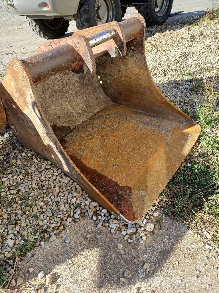 Takeuchi TB 1140 حفارات زحافة