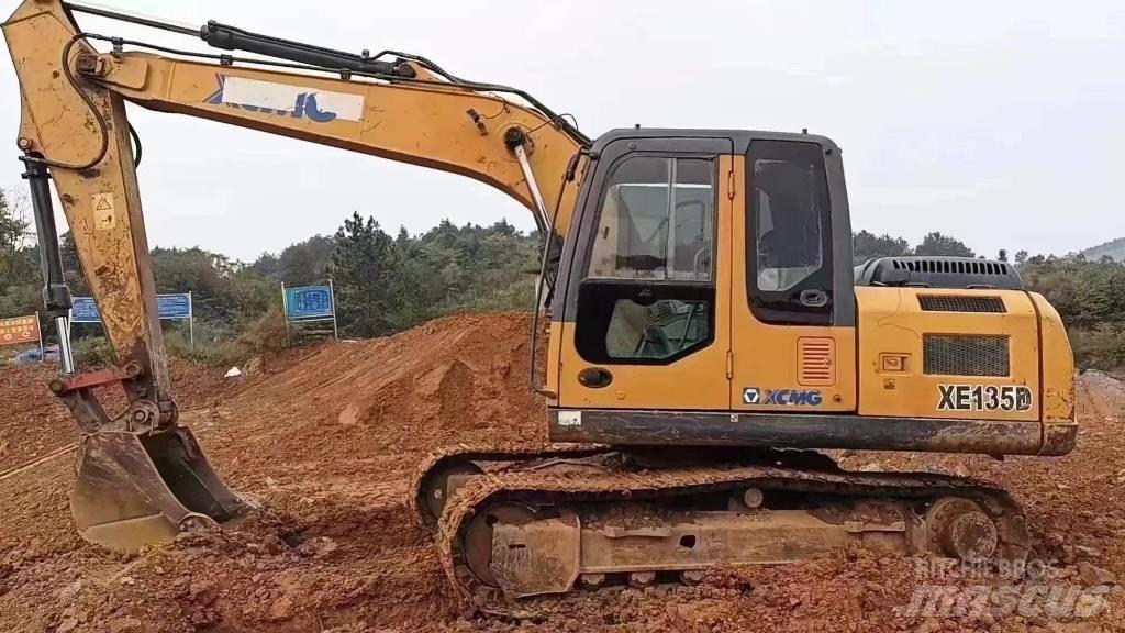 XCMG XE 135 D حفارات زحافة