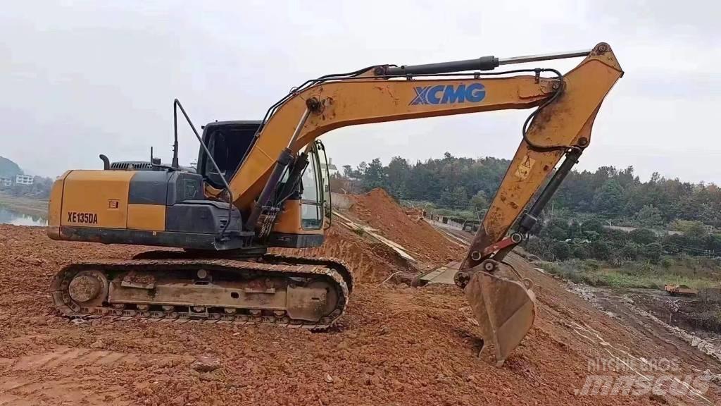 XCMG XE 135 D حفارات زحافة