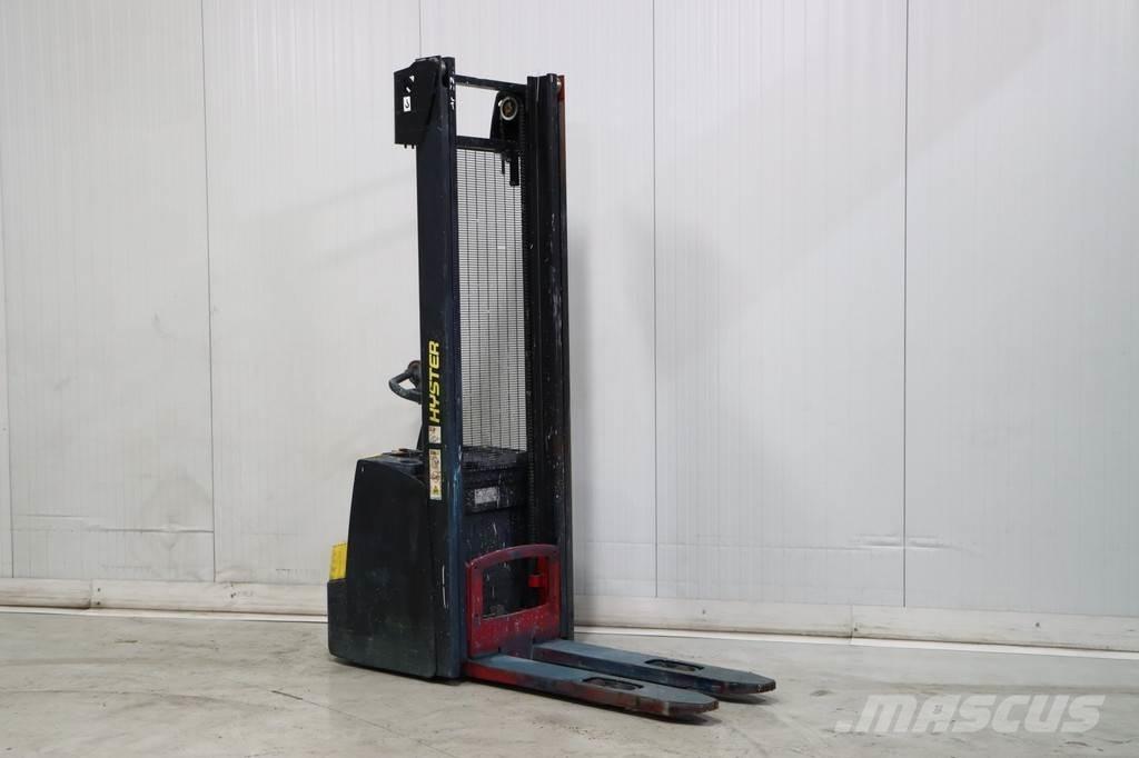 Hyster S1.6 معدات التكديس الجوالة