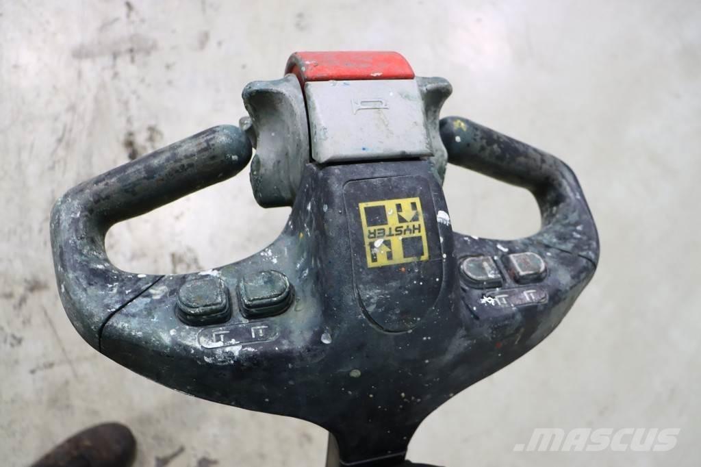 Hyster S1.6 معدات التكديس الجوالة