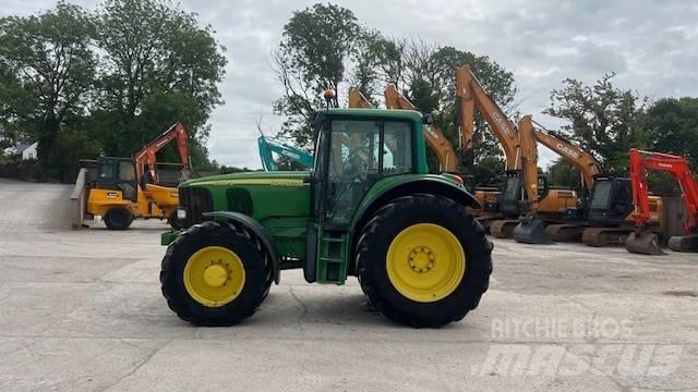 John Deere 69205 الجرارات