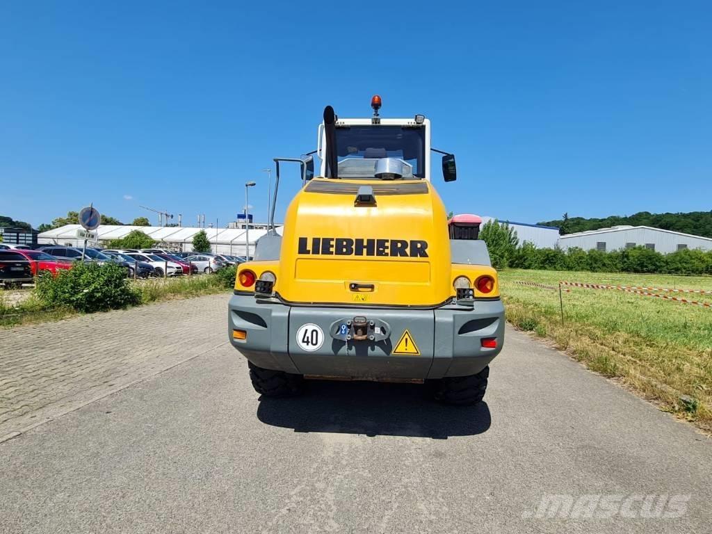 Liebherr L542 لوادر بعجل