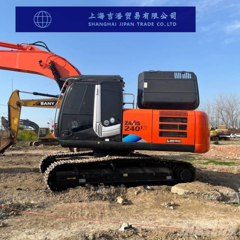 Hitachi ZX 240 حفارات زحافة